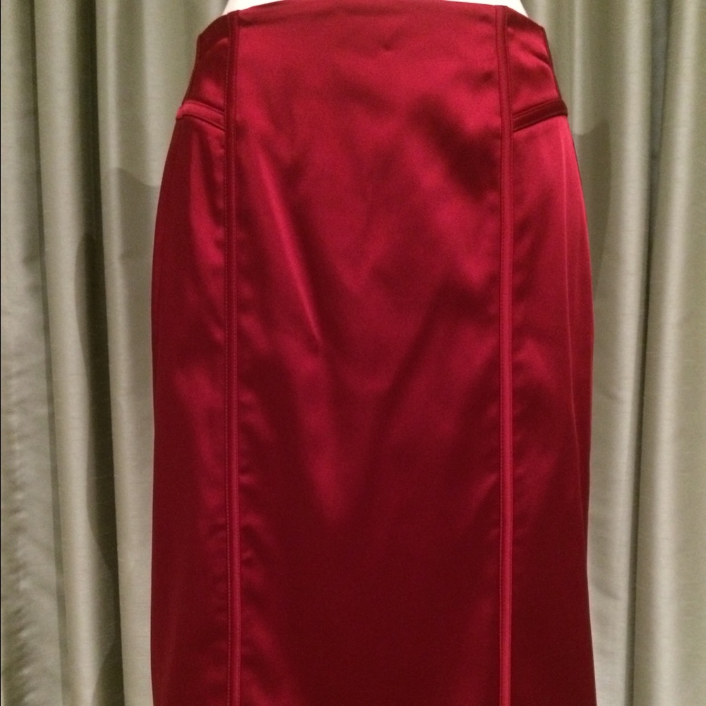 White House black market red satin skirt WHBM